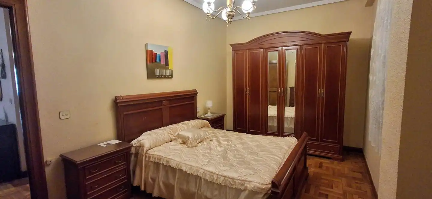 Bedroom of Flat for sale in Tudela  with Air Conditioner, Heating and Parquet flooring