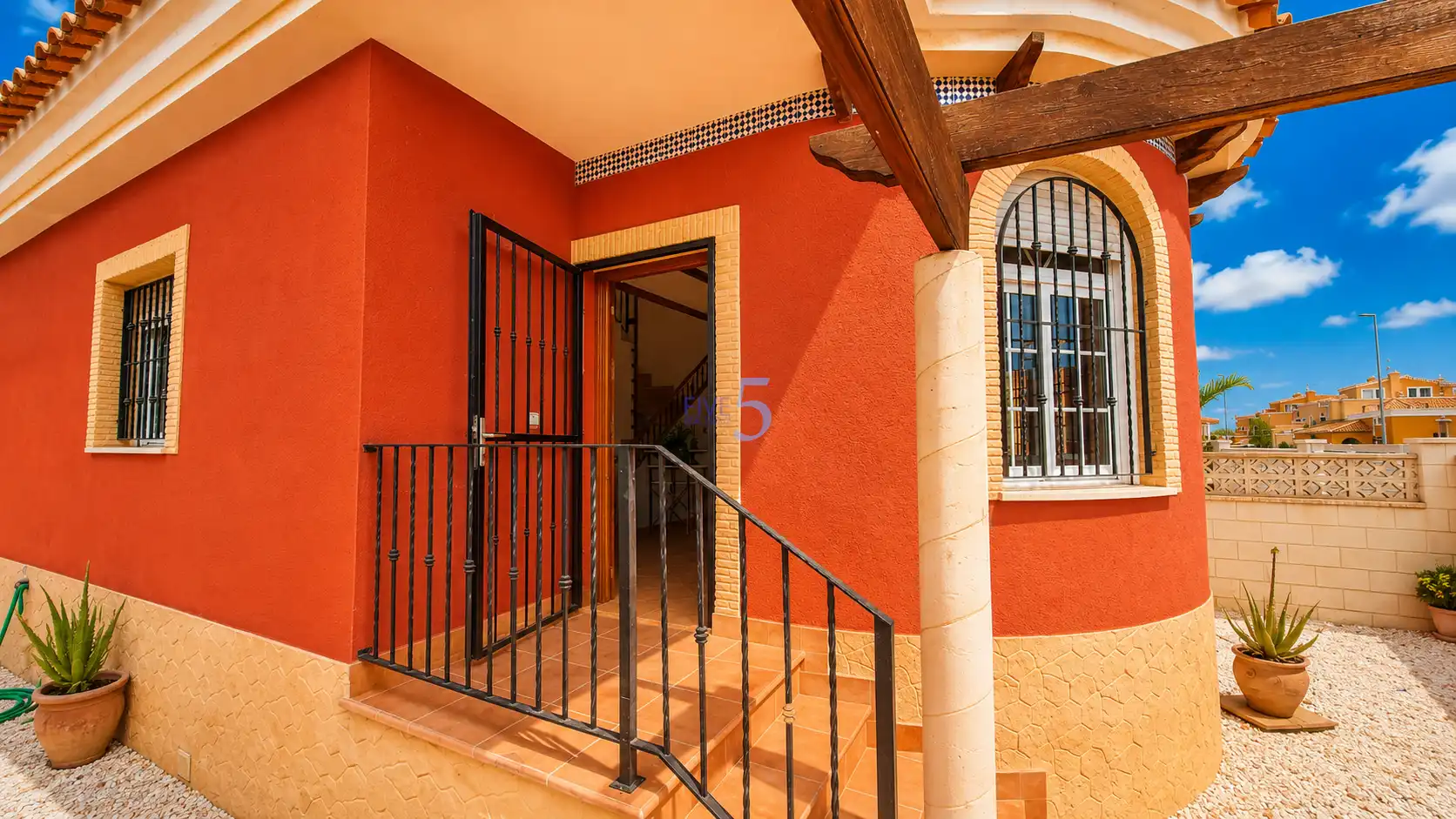 Casa con terraza en venta en Los Montesinos, imagen 7