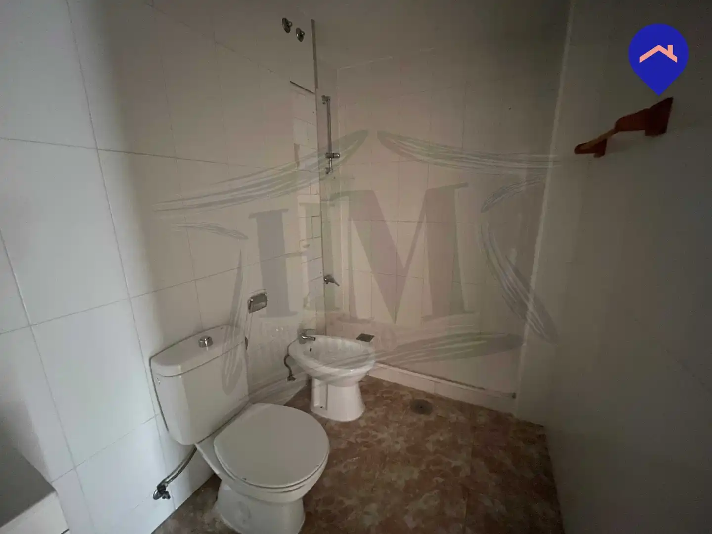 Bathroom of Flat for sale in Madrid  with Heating, Terrace and Balcony