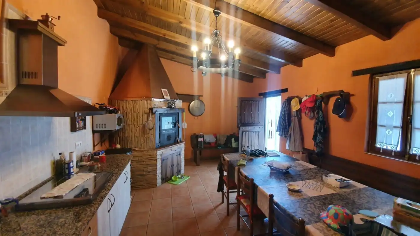 Finca rústica en venda a Camino Iglesia, 3, Carucedo