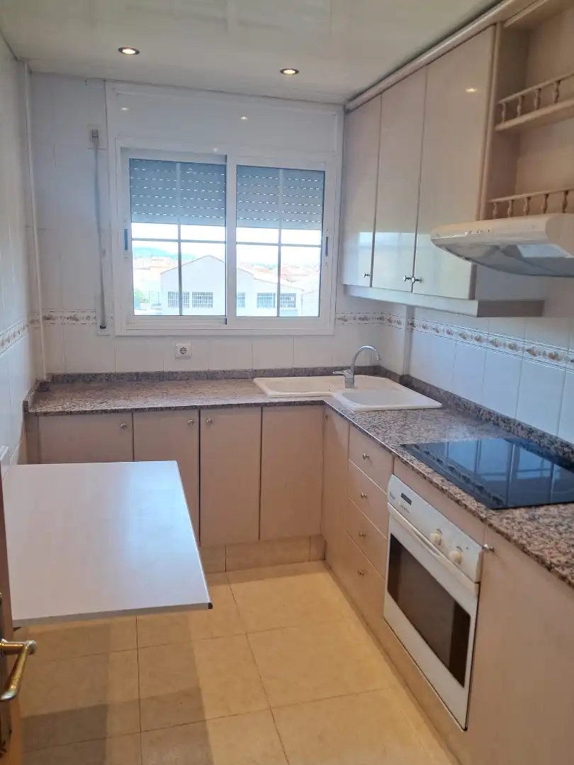 Cocina de Piso en venta en Sant Pere de Riudebitlles con Trastero y Balcón