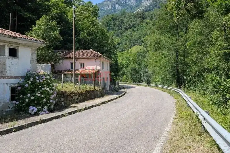 Vista exterior de Casa o chalet en venta en Proaza con Calefacción, Jardín privado y Terraza