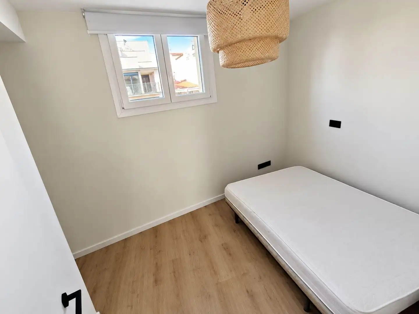 Attic for rent in Calle del Conde de Aranda, 45, Paseo Independencia