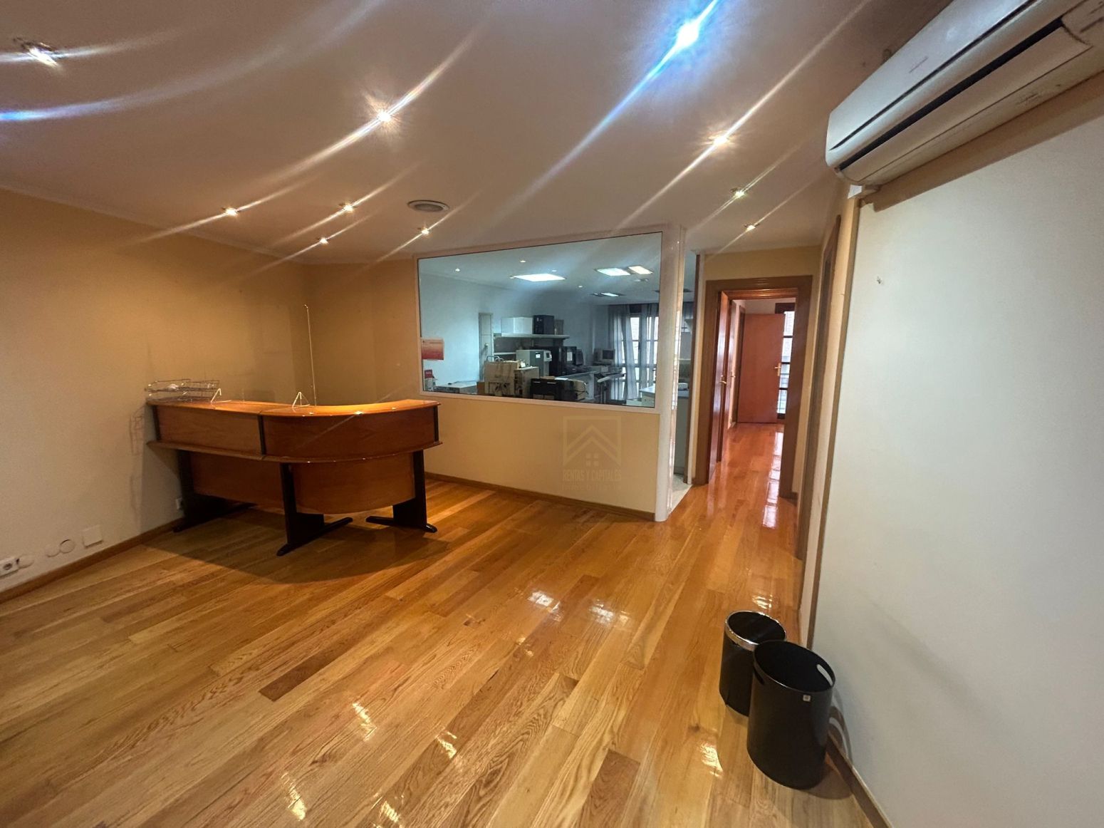 Office to rent in Torrelavega   with Heating