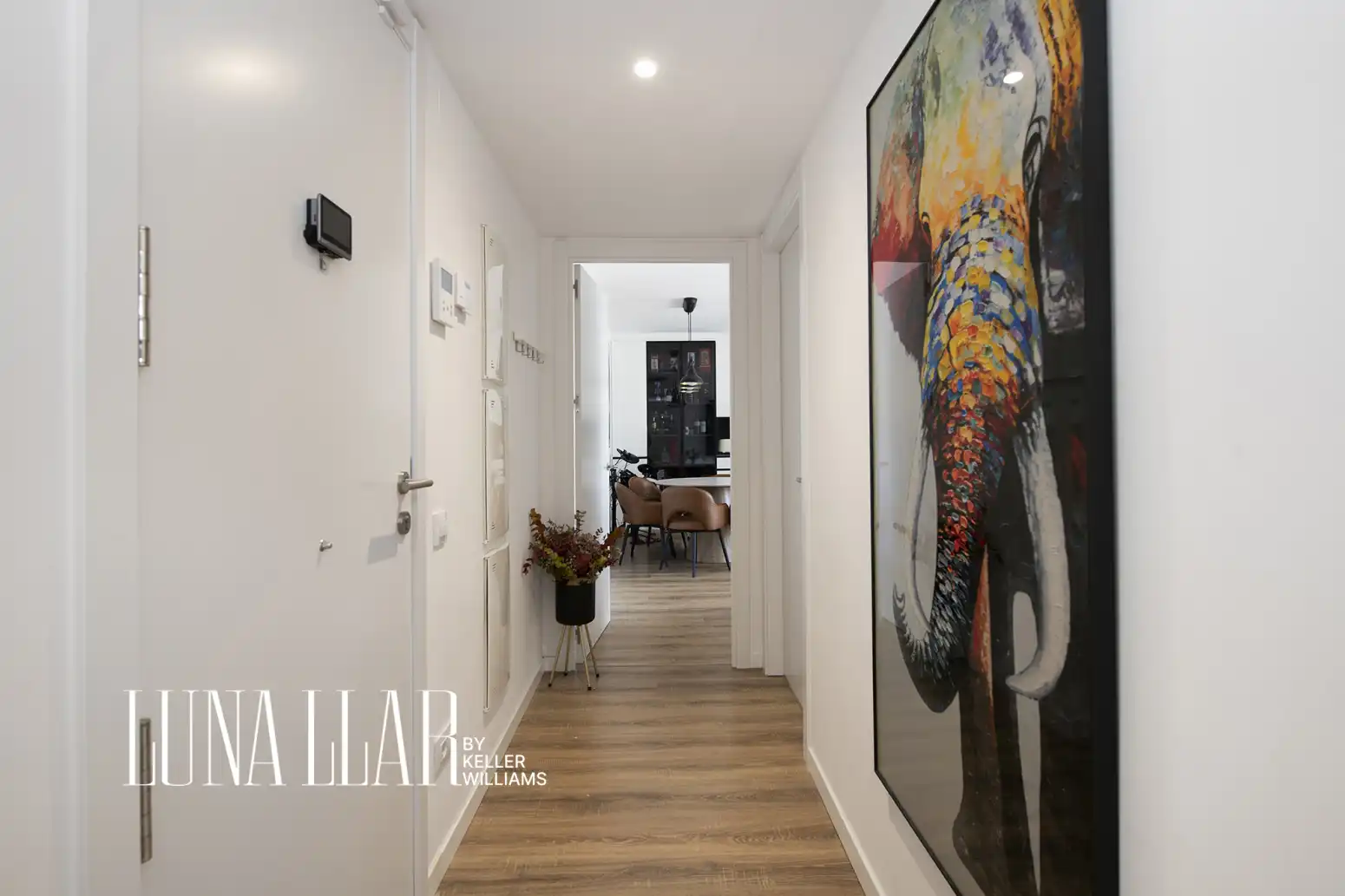 Piso en venta en Cornellà de Llobregat con Aire acondicionado, Calefacción y Jardín privado