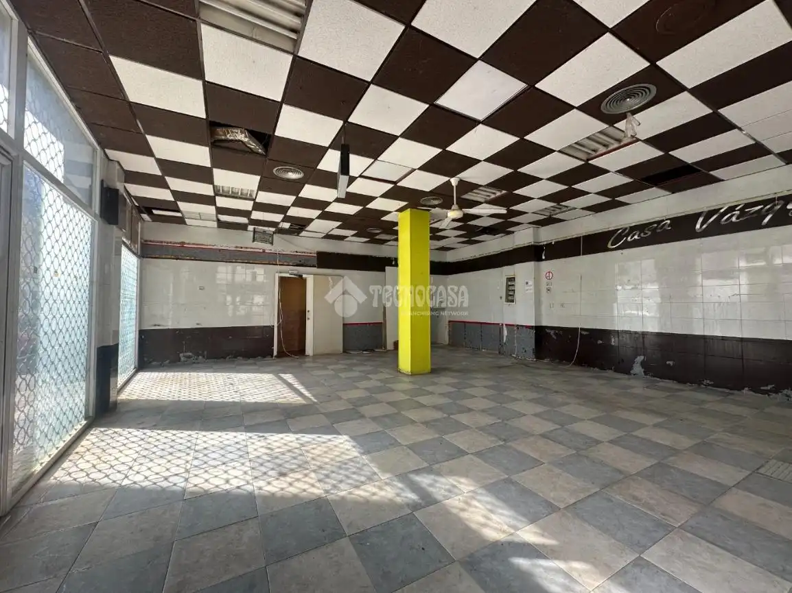 Local comercial en venda a Churriana, imagen 2