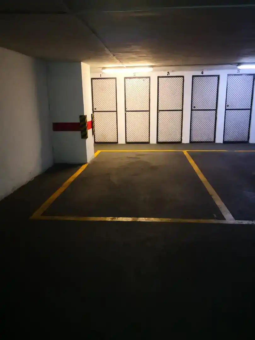 Parking de Piso en venta en Málaga con Aire acondicionado, Trastero y Amueblado
