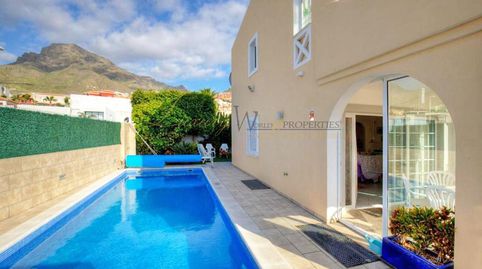 Foto 2 de Casa adosada en venta en Kurt Konrad Mayer, Playa Fañabé Alto, Adeje