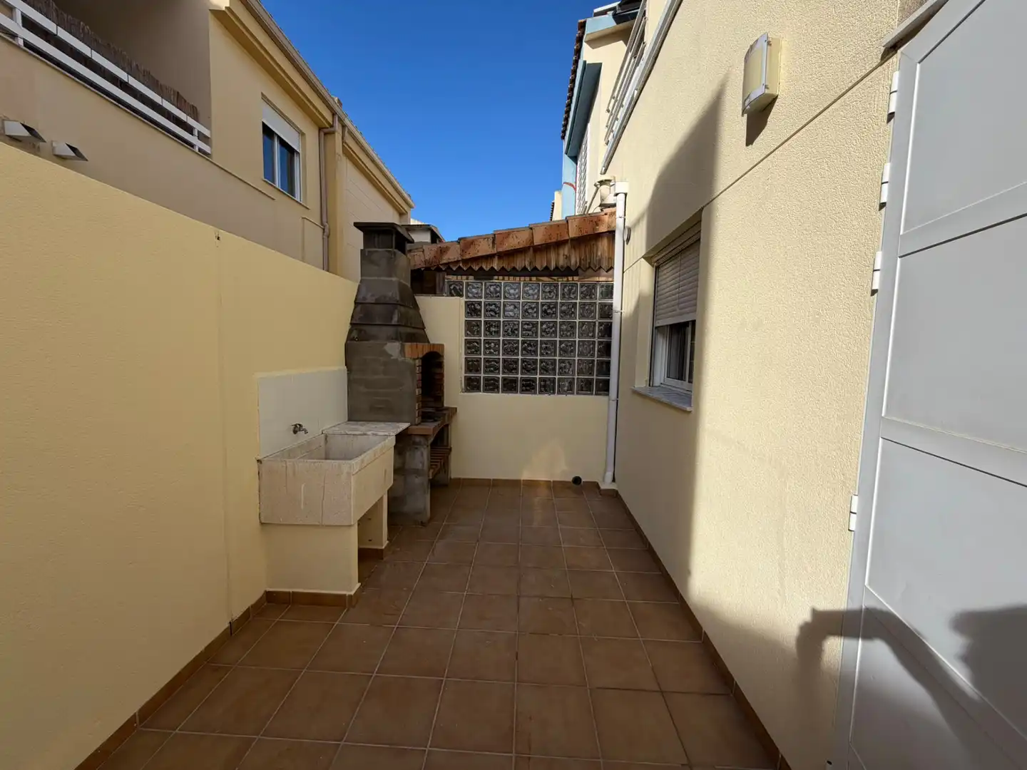 Reihenhaus mit Pool zur Miete in Avinguda del Meridía, imagen 4