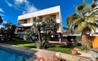 Außenansicht von Haus oder Chalet zum verkauf in Esplugues de Llobregat mit Klimaanlage, Terrasse und Schwimmbad