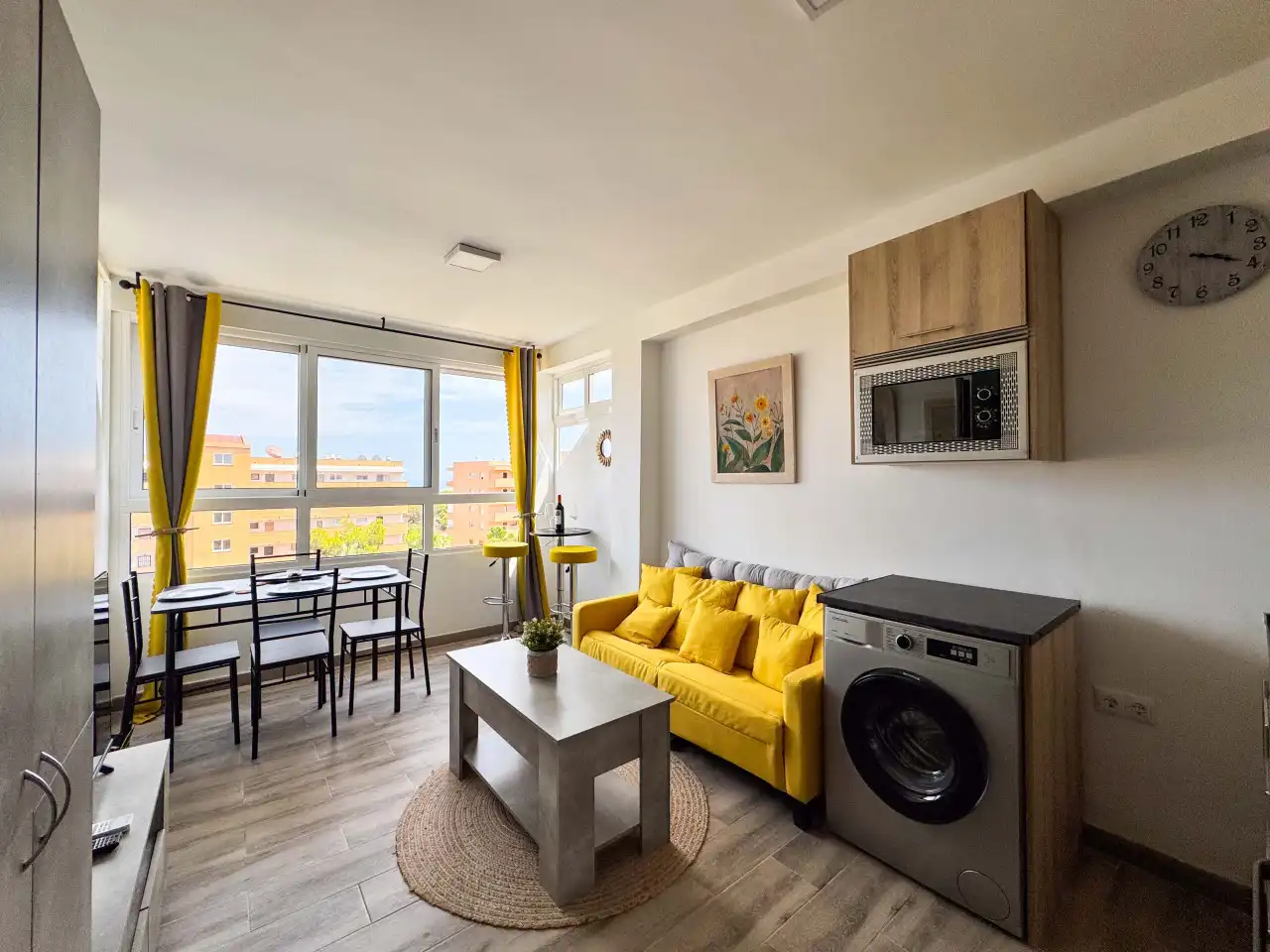 Living room of Apartments for sale in Guardamar del Segura  with Heating, Swimming Pool and Furnished