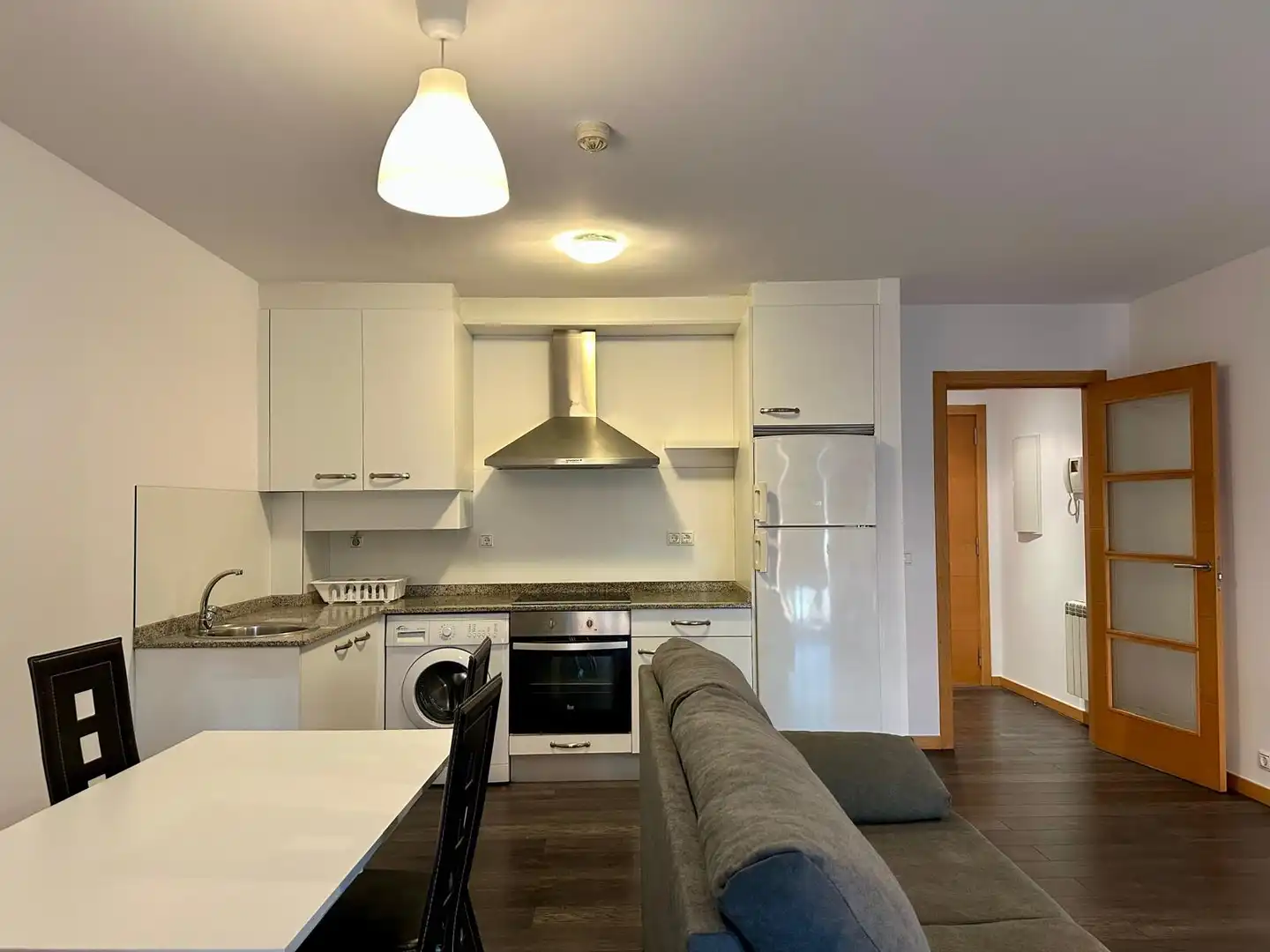 Cocina de Dúplex en venta en A Pobra do Caramiñal con Calefacción, Parquet y Trastero