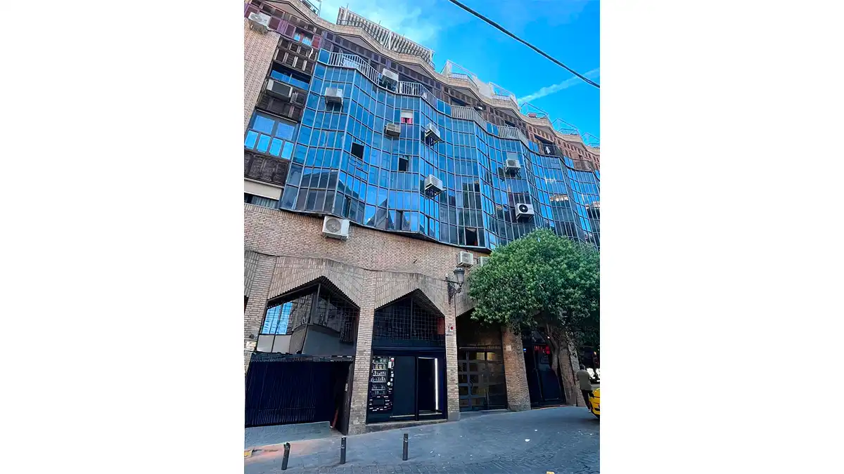 Vista exterior de Oficina en venda en Madrid
