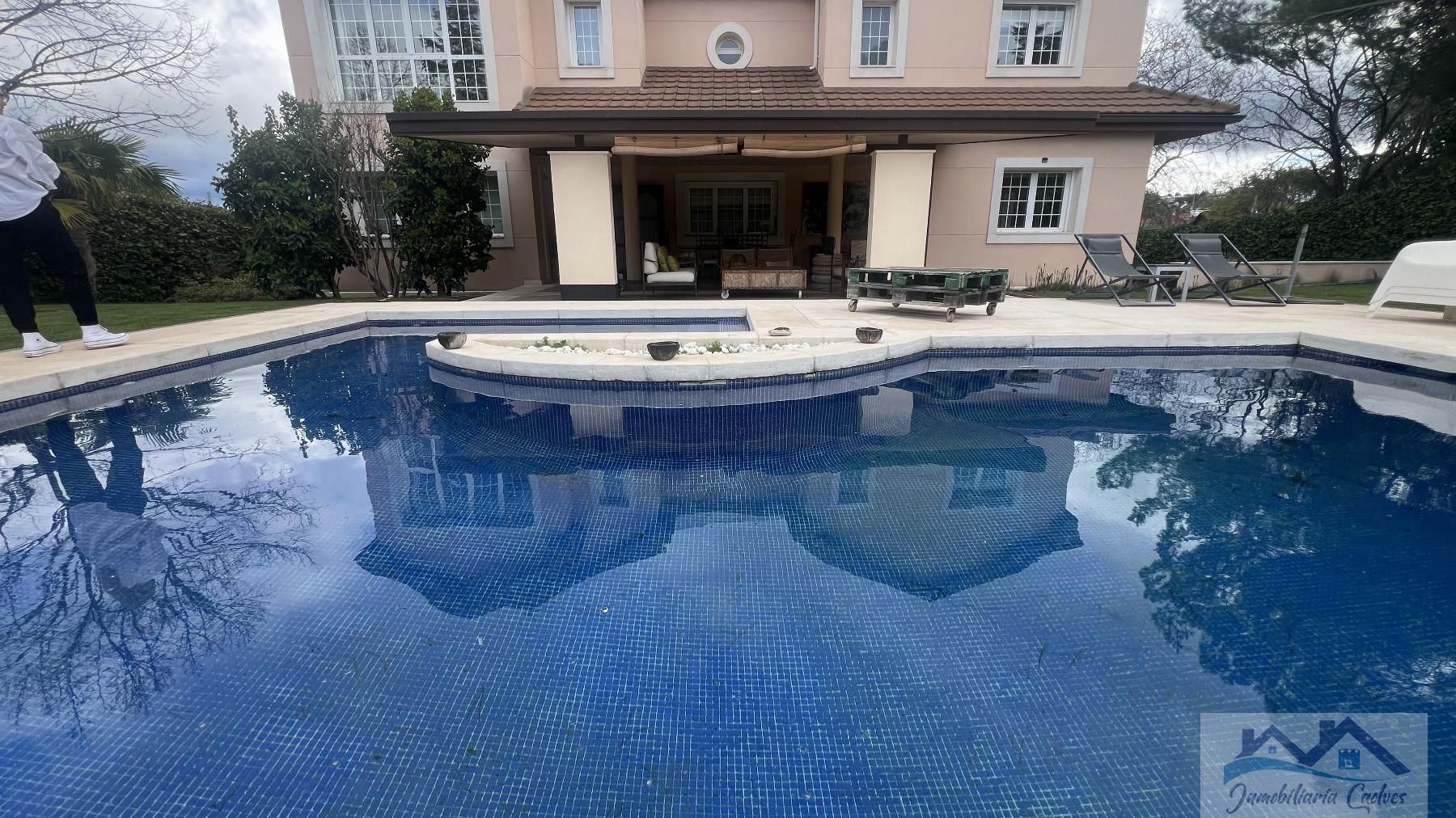 Piscina de Casa o xalet en venda en Boadilla del Monte amb Aire condicionat, Calefacció i Terrassa