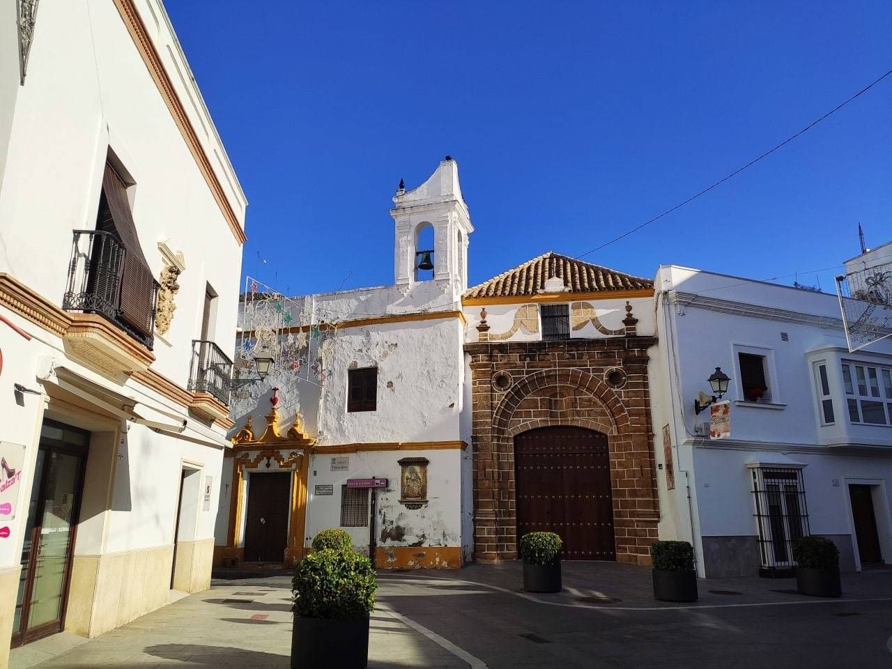 Exterior view of Building for sale in Rota