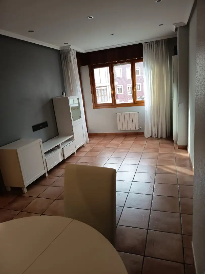 Sala d'estar de Pis en venda en Voto amb Calefacció, Terrassa i Moblat