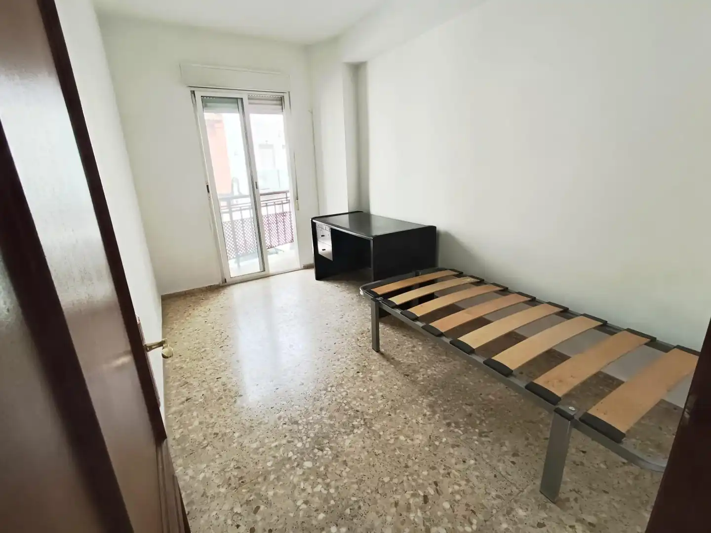 Dormitori de Casa o xalet en venda en Córdoba amb Terrassa, Traster i Alarma