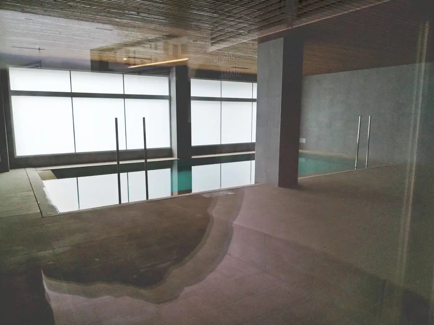 Schwimmbecken von Wohnung zur Miete in Riazor - Visma