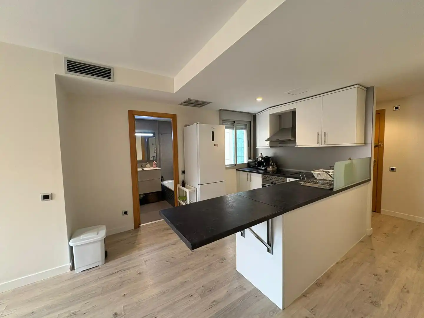 Flat for rent in Calle Condes de Pinto, Parque Europa - Los Pitufos