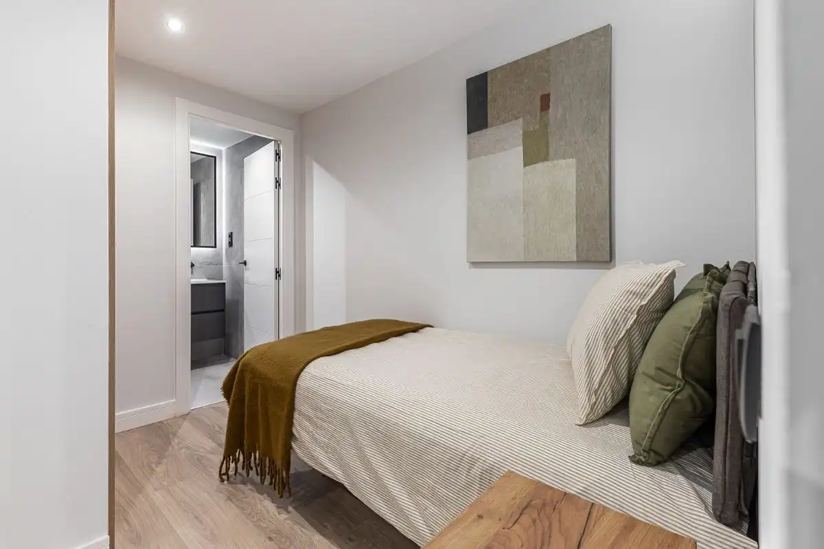 Habitación de Planta baja en venta en Madrid con Aire acondicionado, Calefacción y Trastero