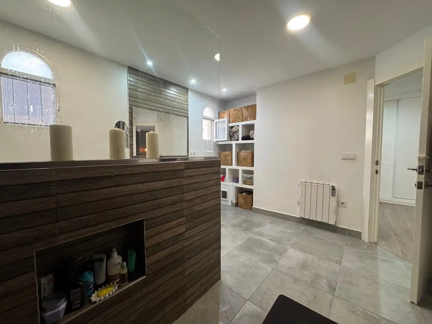Baño de Piso en venta en Alicante / Alacant con Aire acondicionado, Calefacción y Terraza