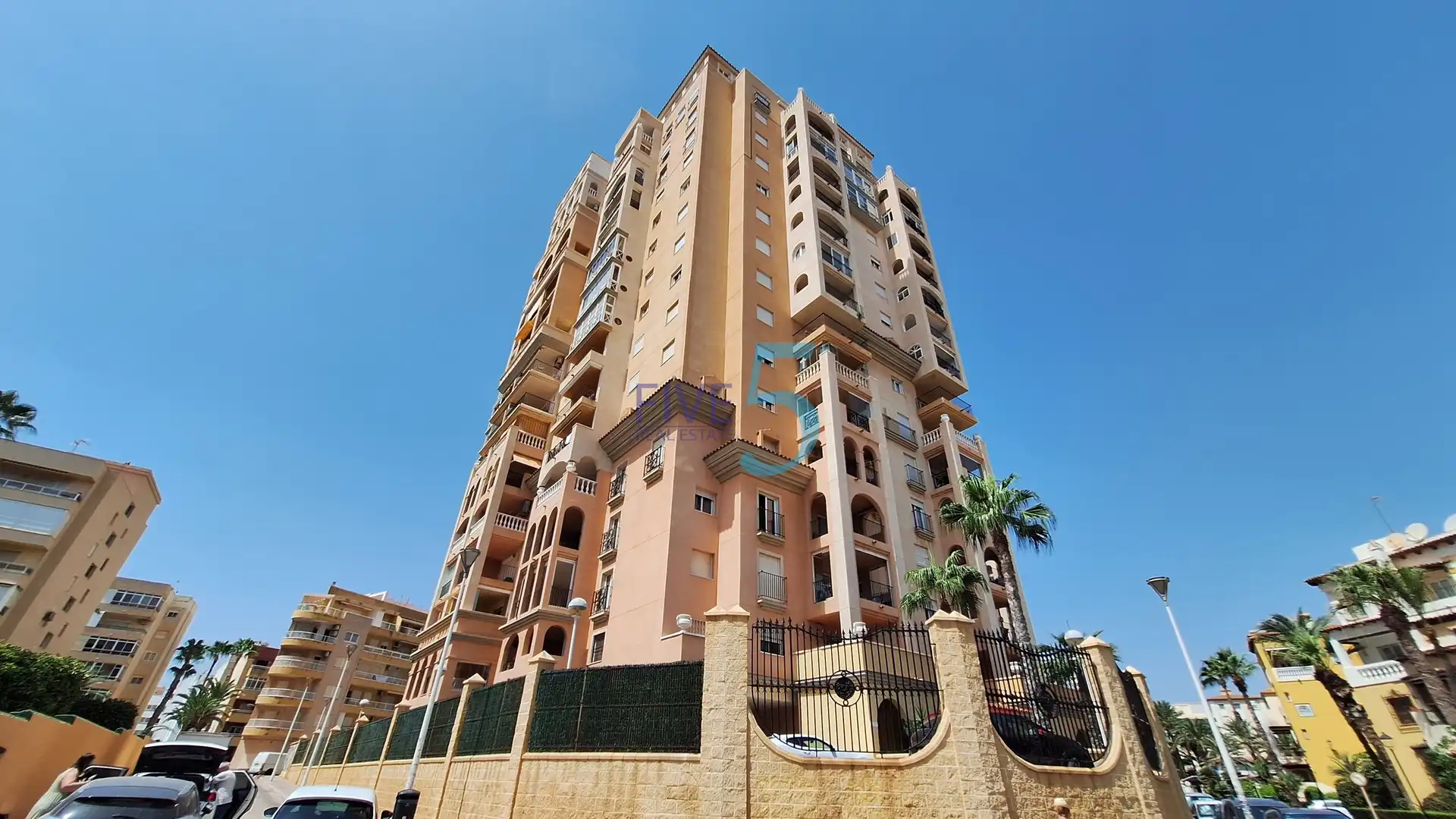 Piso con terraza en venta en Playa de los Locos
