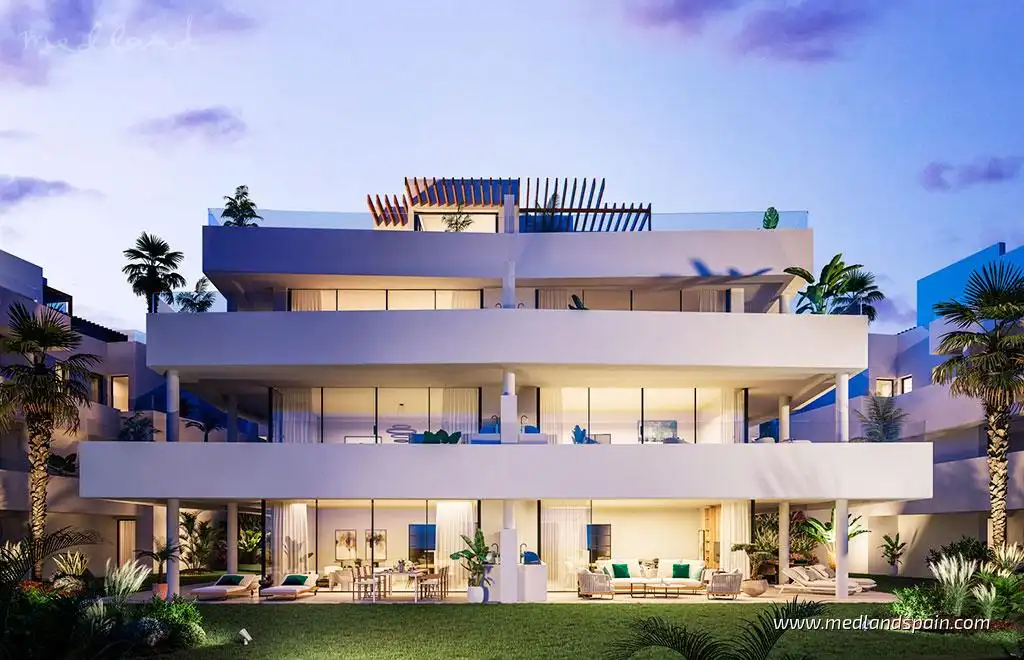 Apartment with pool for sale in Altos de Estepona, imagen 3
