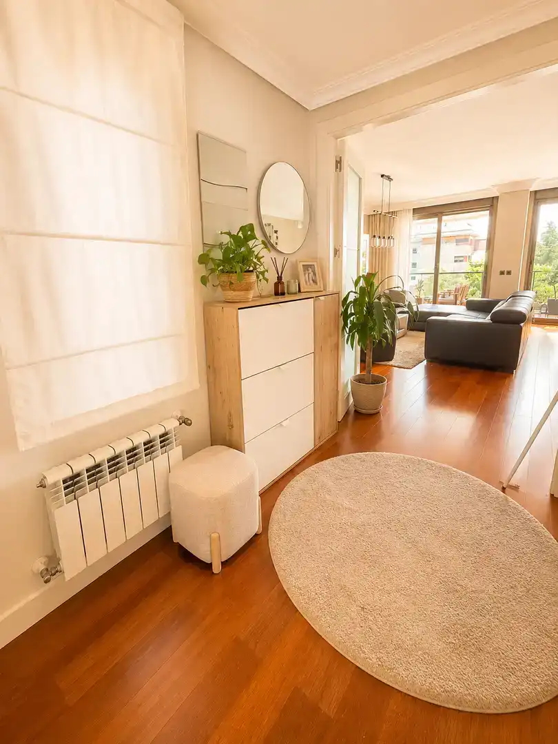 Living room of Flat for sale in Majadahonda  with Air Conditioner, Terrace and Swimming Pool