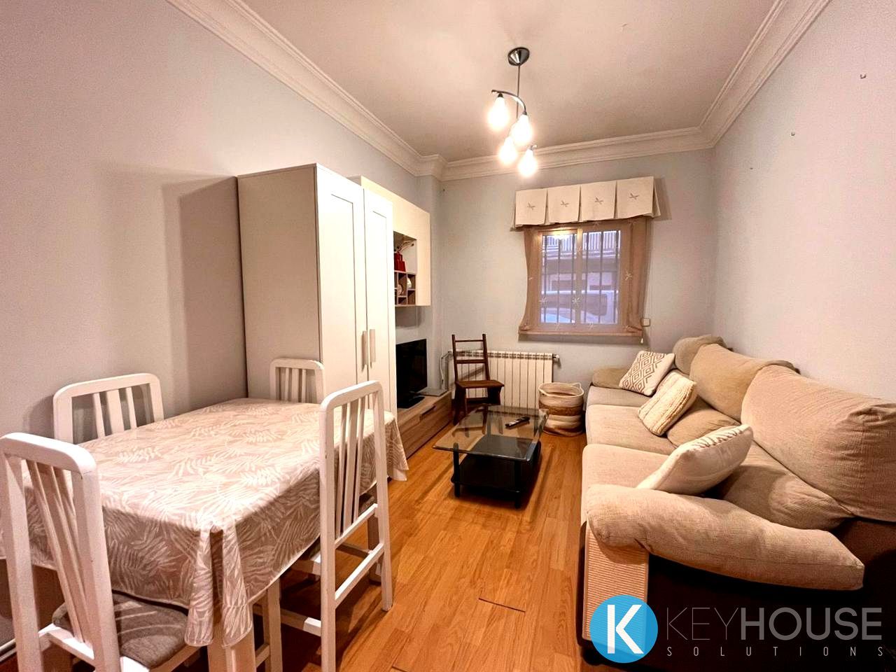 Vista exterior de Planta baixa en venda en Coslada amb Calefacció i Moblat