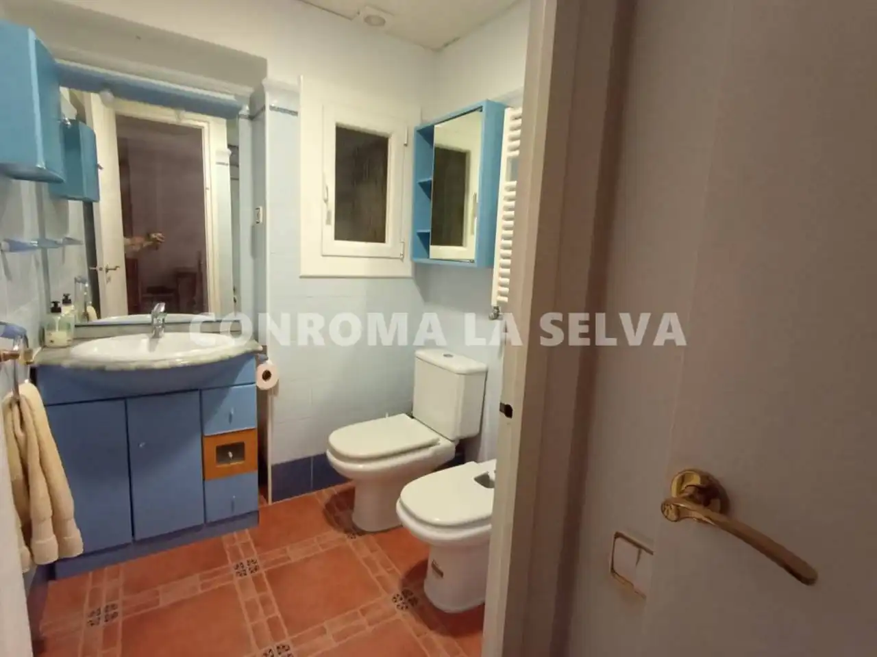 Baño de Piso en venta en Calella con Aire acondicionado, Calefacción y Amueblado