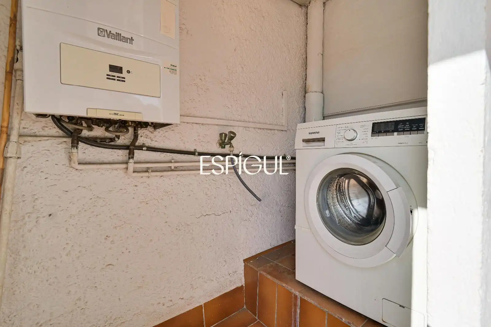 Aparcament de Casa o xalet en venda en Sant Narcís