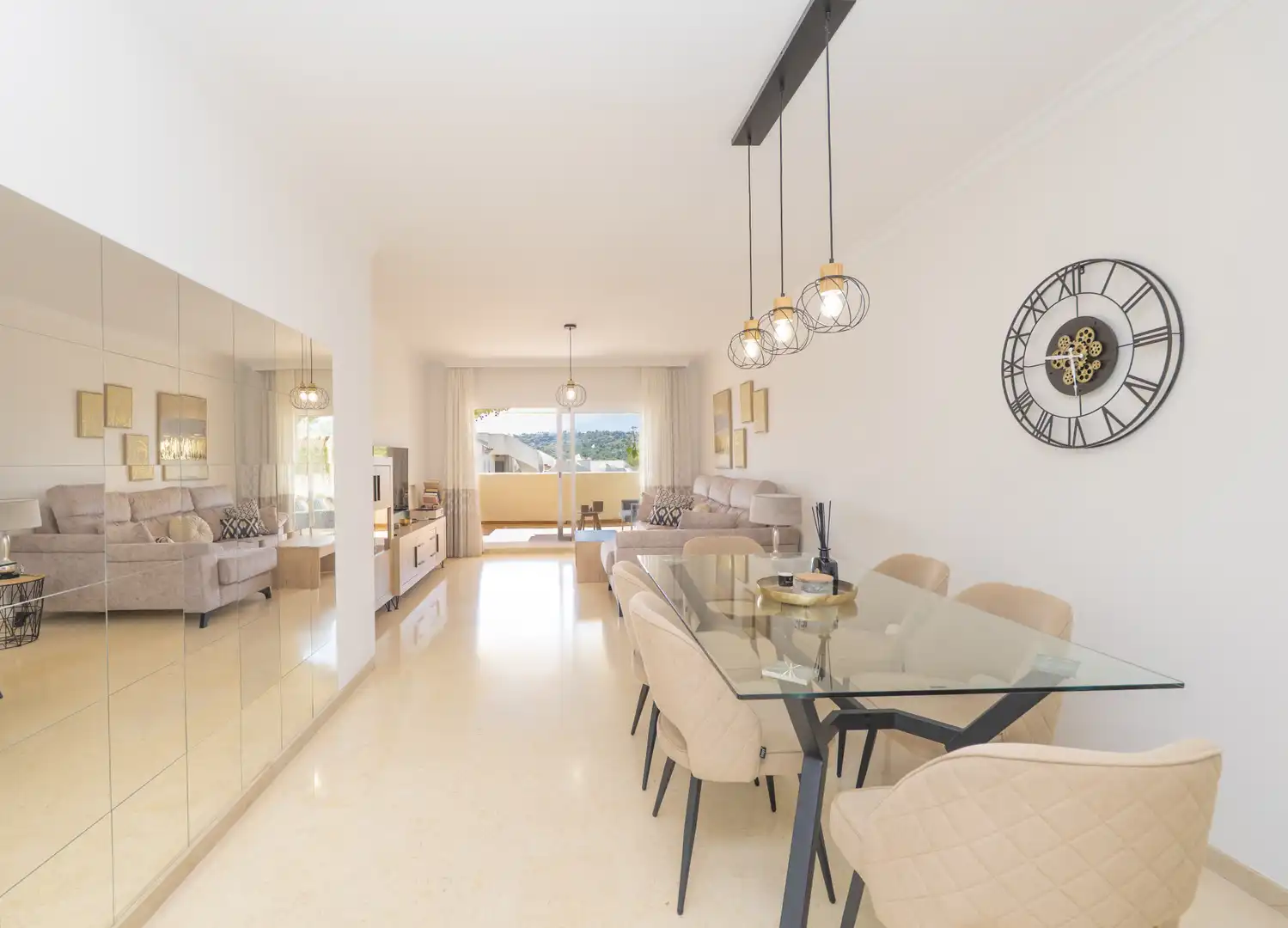 Dining room of Apartments for sale in Marbella  with Air Conditioner, Heating and Terrace
