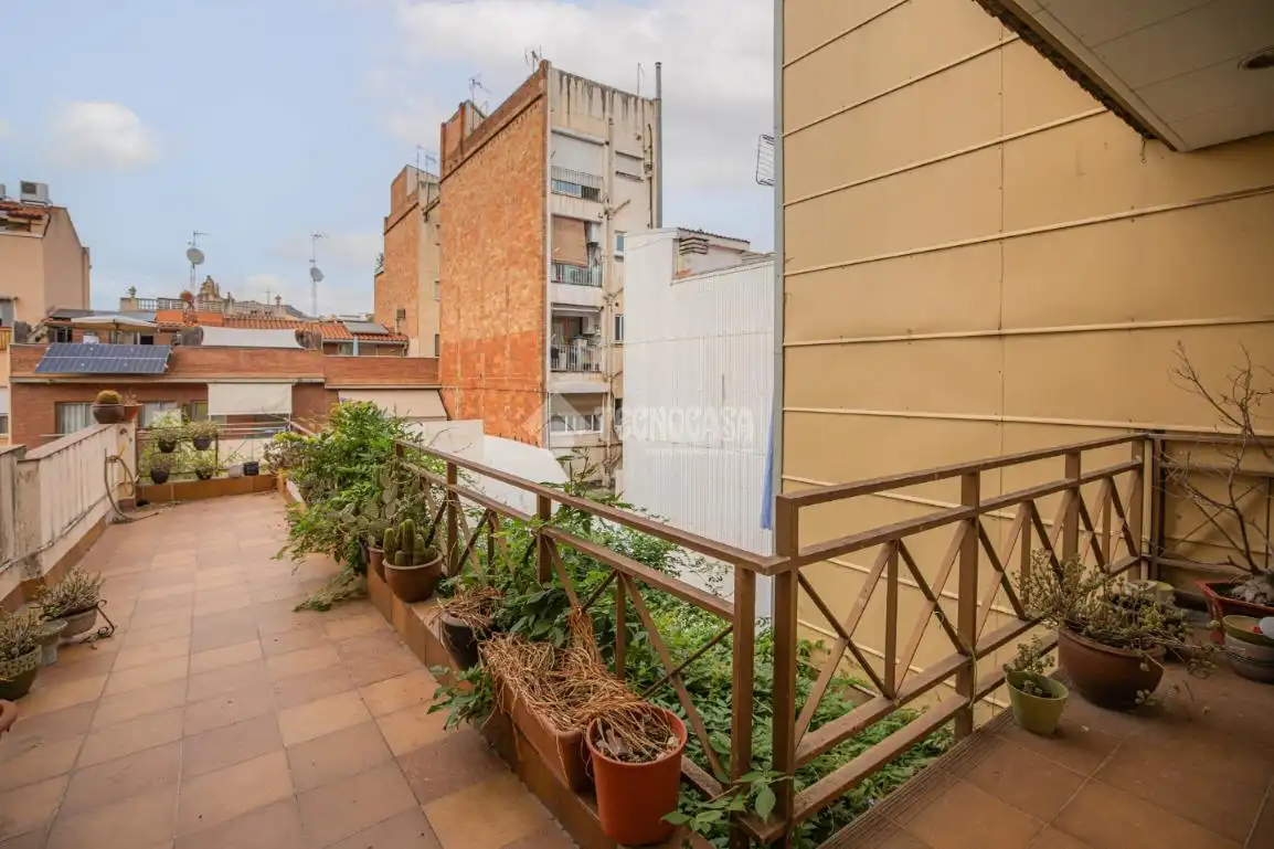 Casa aparellada amb terrassa en venda a Centre - Can Nadal, imagen 32