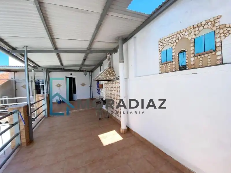 Jardí de Casa adosada en venda en Don Benito amb Aire condicionat, Calefacció i Terrassa