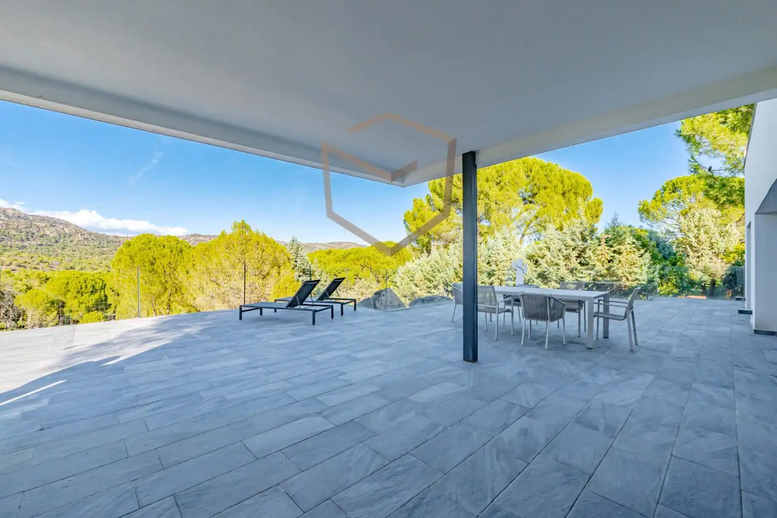 Terrassa de Casa o xalet en venda en San Martín de Valdeiglesias amb Calefacció, Terrassa i Traster