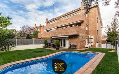 Jardí de Casa adosada en venda en Sant Quirze del Vallès amb Terrassa i Piscina