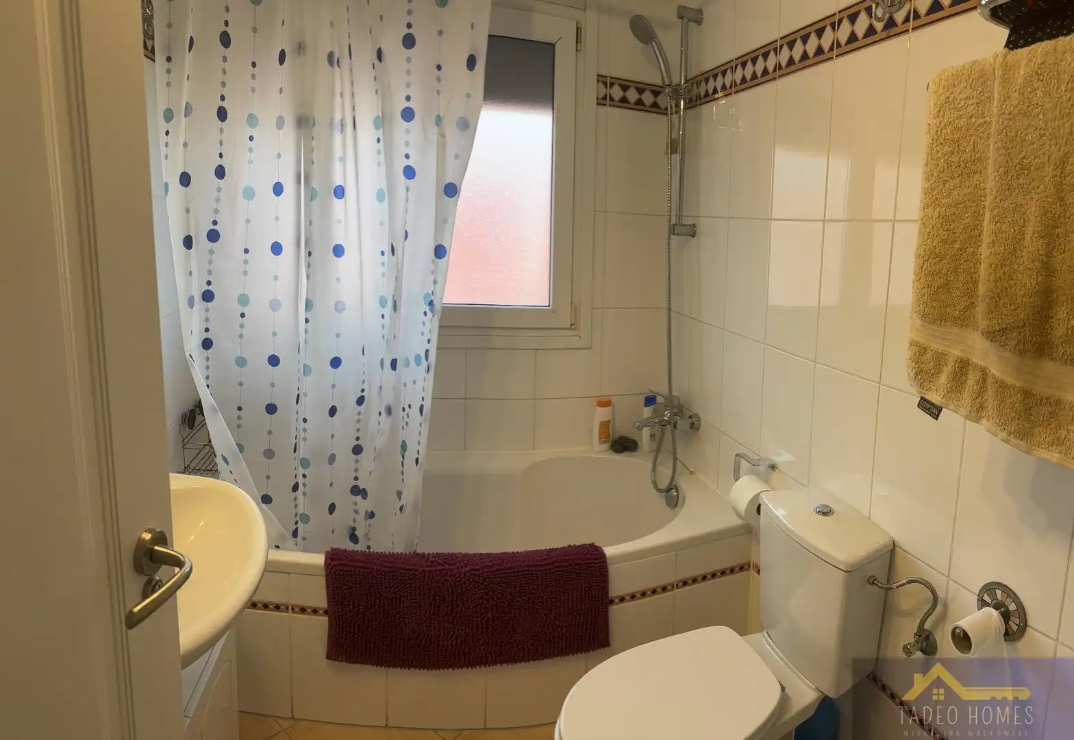 Apartamento de alquiler en Reino Unido, 6, Baños y Mendigo
