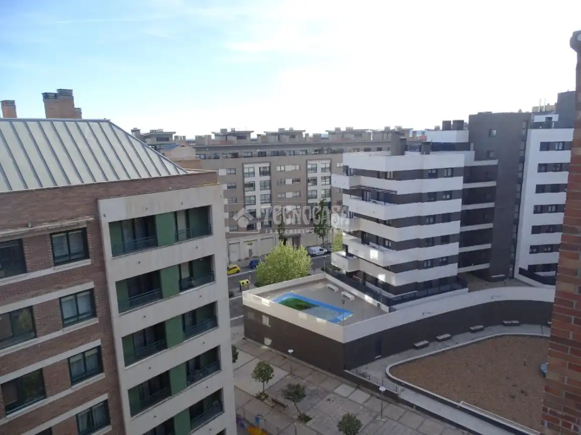 Vista exterior de Piso en venta en Valladolid con Aire acondicionado y Calefacción