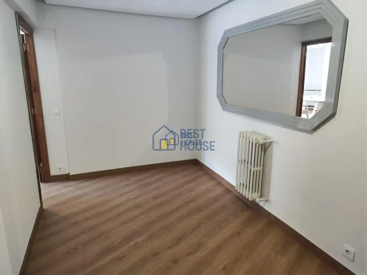 Flat for rent in León Capital   with Heating, Parquet flooring and Terrace