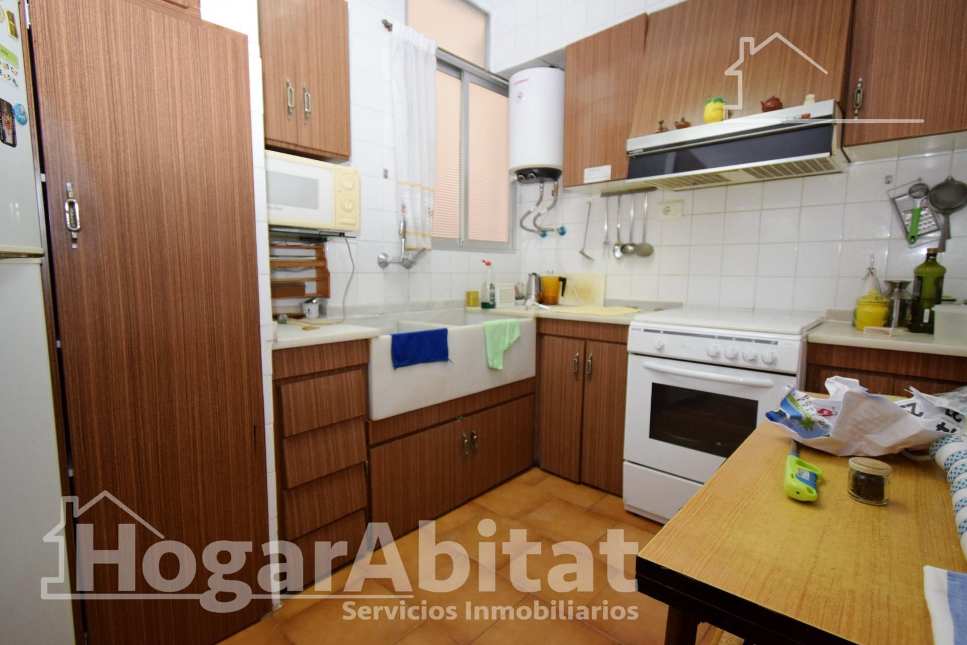 Kitchen of Flat for sale in Paiporta  with Balcony