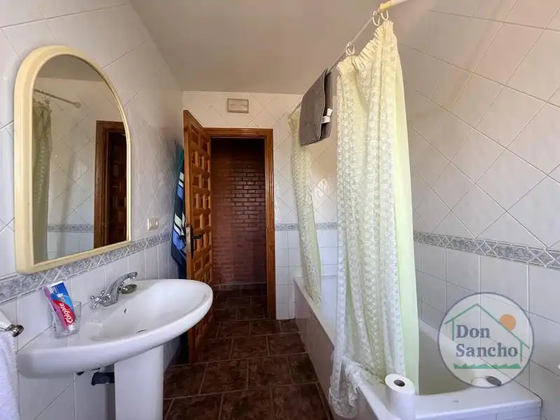 Baño de Casa o chalet en venta en Cabezón de Valderaduey con Calefacción