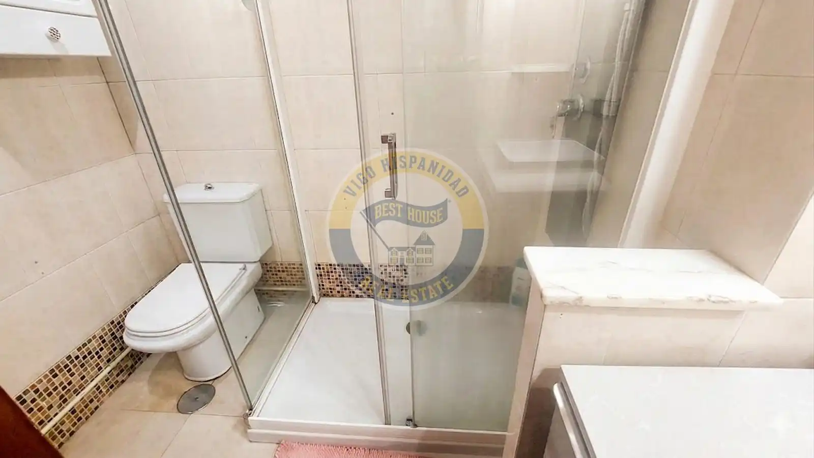 Bathroom of Flat for sale in Vigo   with Heating, Storage room and Furnished