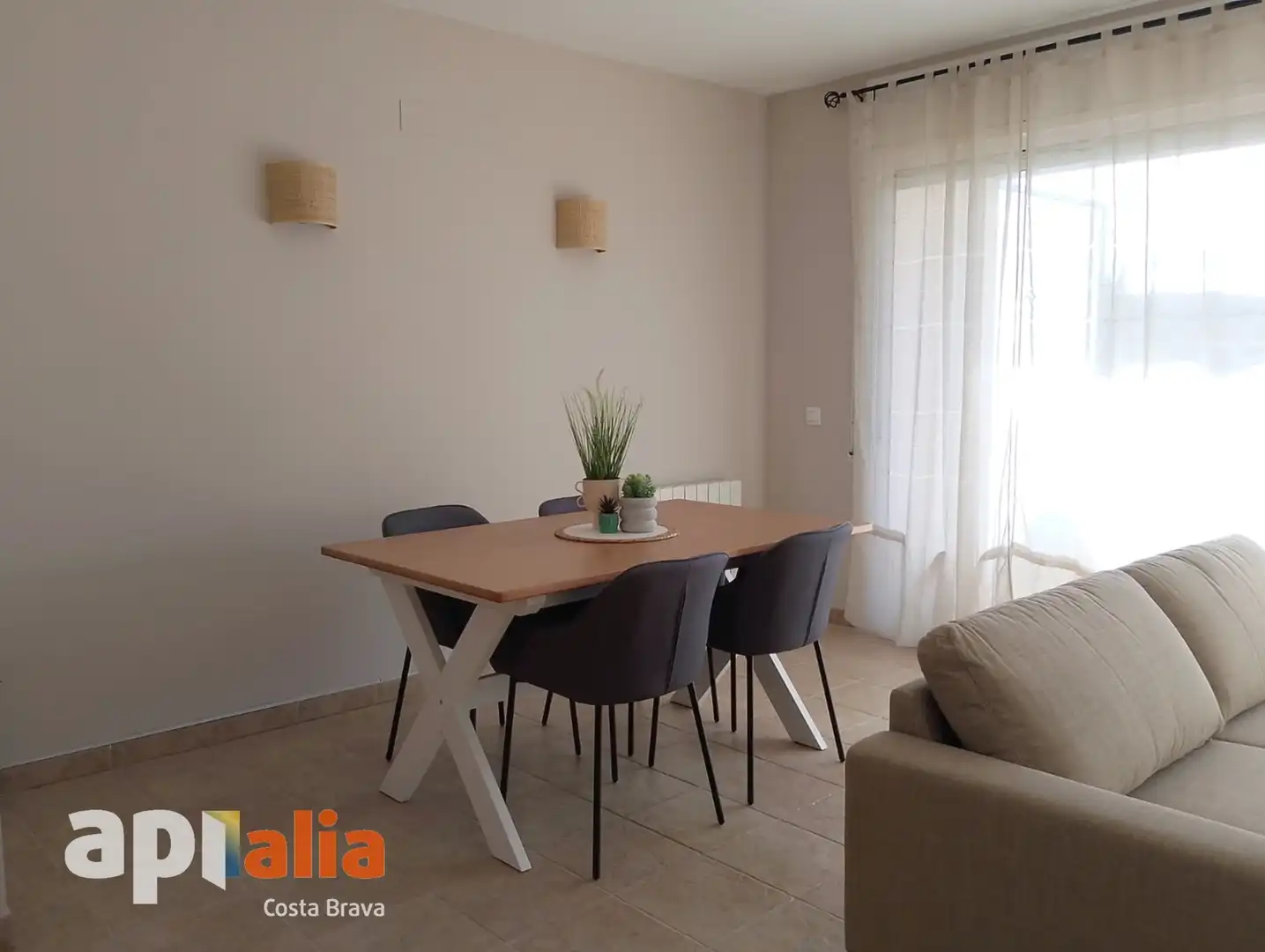 Comedor de Piso en venta en Calonge i Sant Antoni con Calefacción y Jardín privado