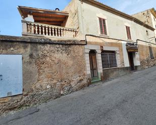 Vista exterior de Edifici en venda en Sineu
