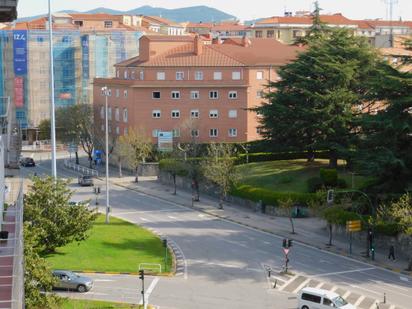 Exterior view of Flat for sale in  Pamplona / Iruña  with Terrace