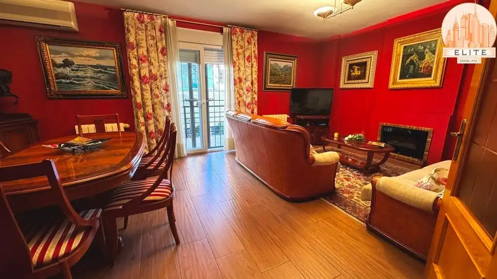 Sala de estar de Casa adosada en venta en Torrejón de la Calzada con Aire acondicionado, Calefacción y Jardín privado