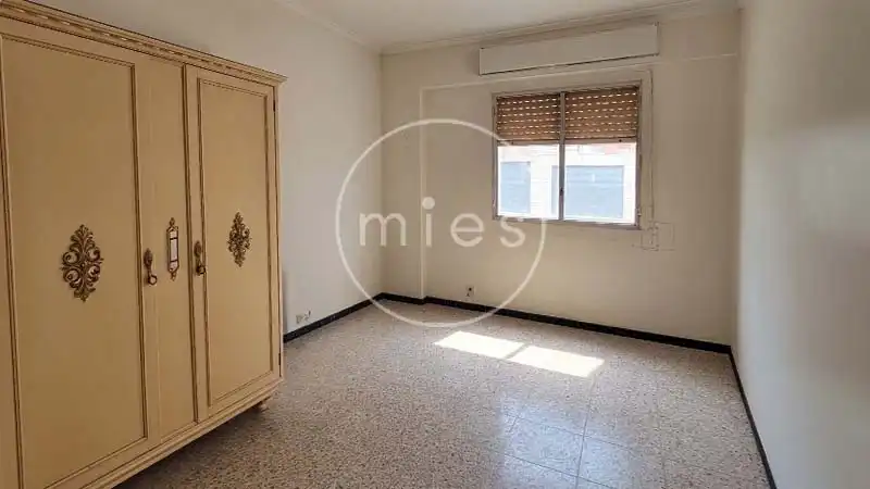 Dormitori de Casa adosada en venda en Montroi / Montroy amb Terrassa i Balcó