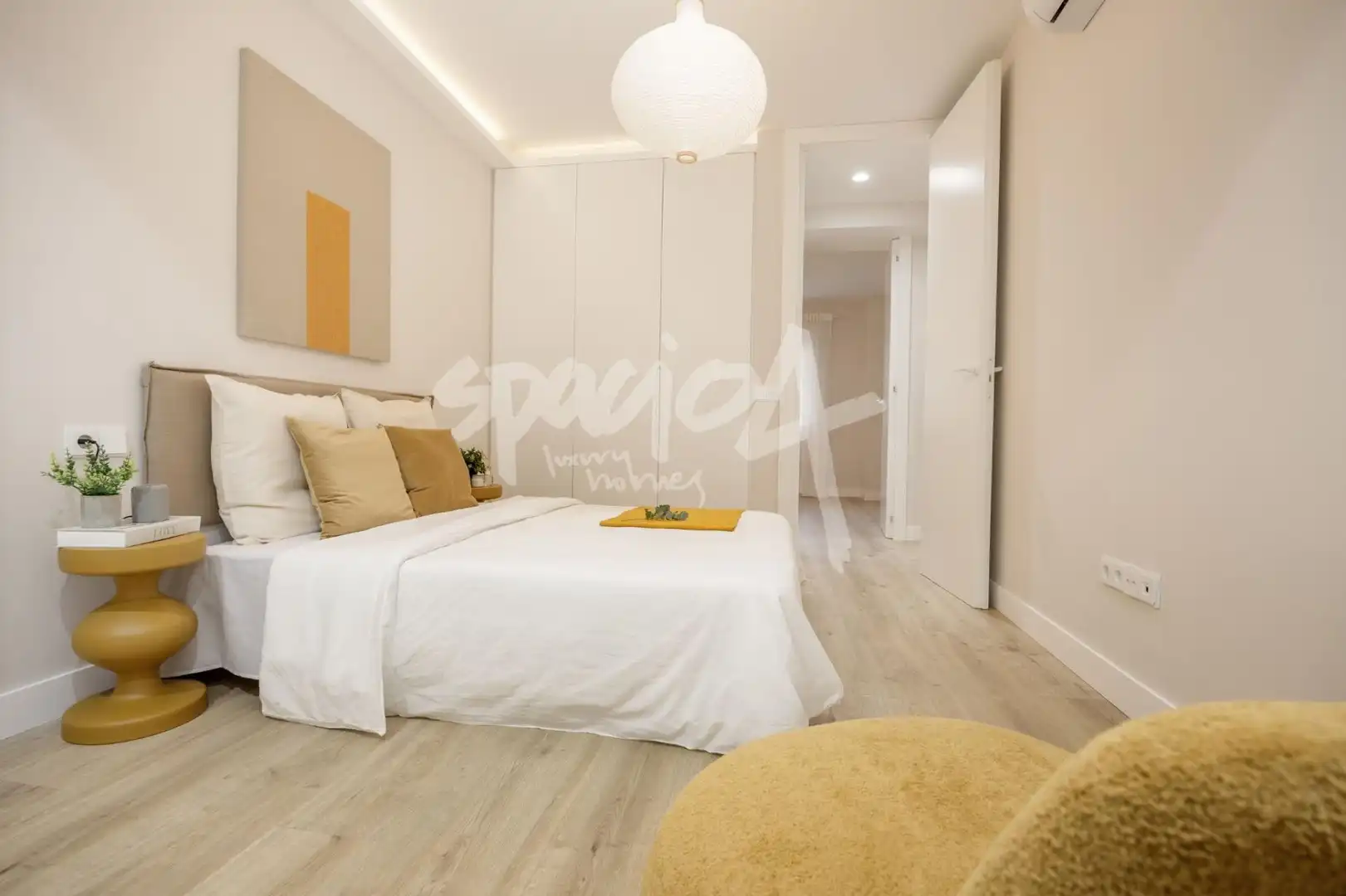 Bedroom of Flat for sale in Madrid  with Air Conditioner, Heating and Terrace