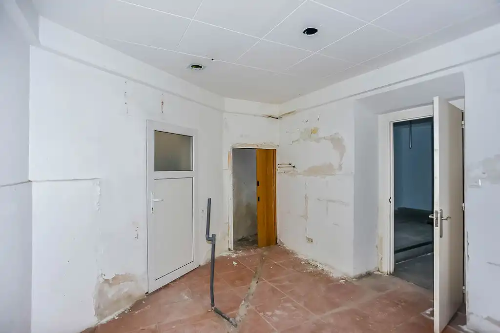 Local commercial à vendre à Av de les Voltes, imagen 19