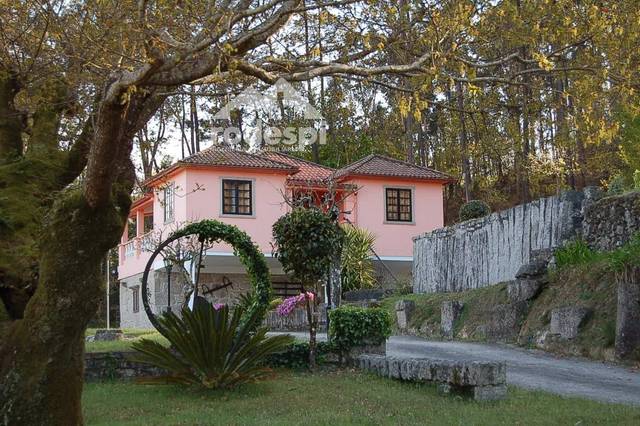 Casa-chalet en Venta en Ponteareas